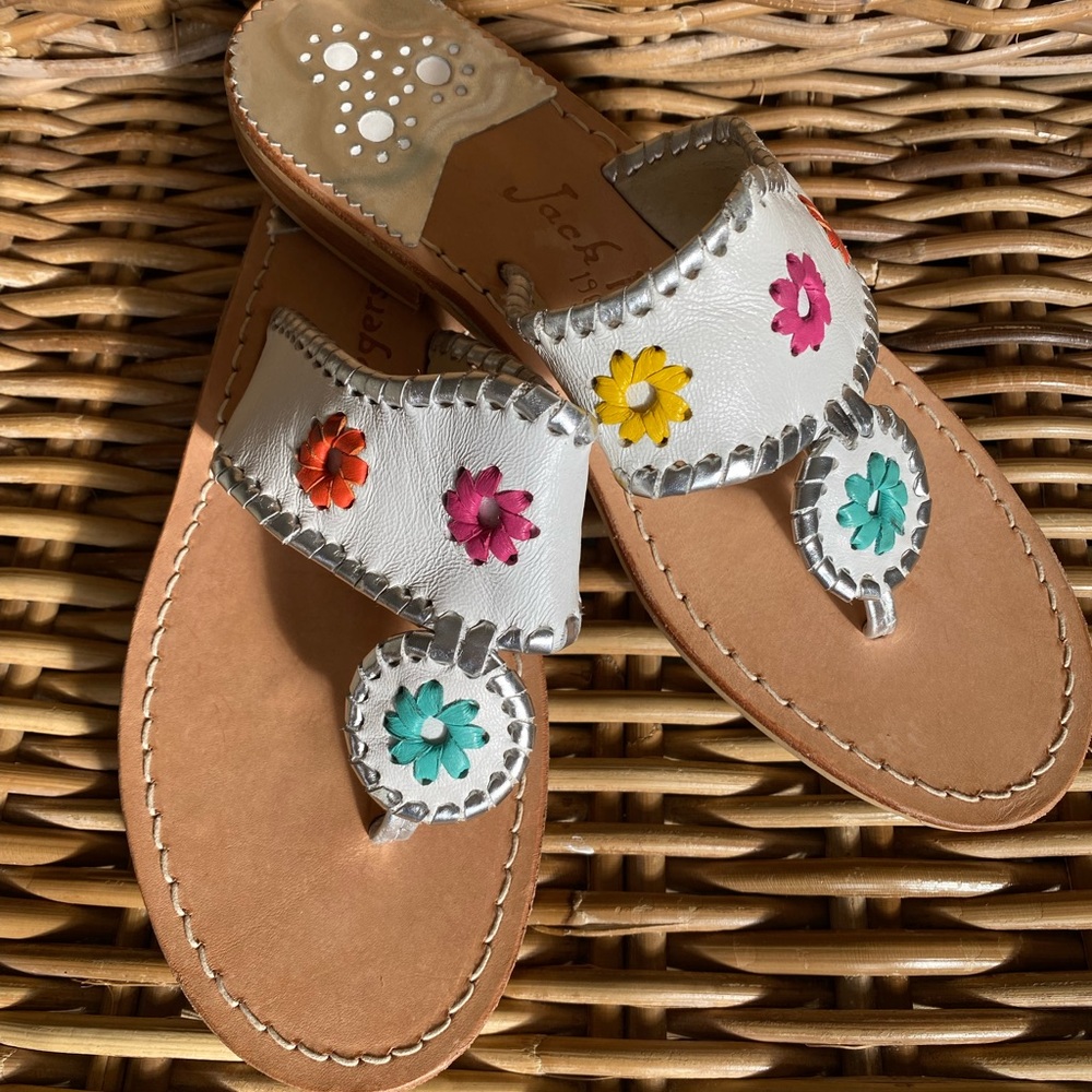 BEAUTIFUL PAIR W8 JACK ROGERS SANDALS
